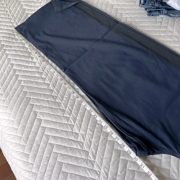 Athleta NEW Venice Wide Leg Color Block pant, Navy with Black Side Trim. Pockets - Picture 7 of 14